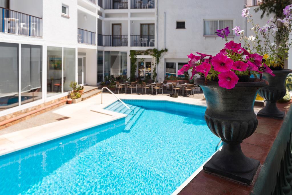 Hotel Sant March Тоса-де-Мар Екстер'єр фото
